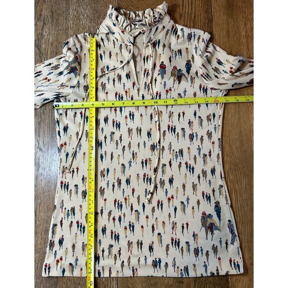 Vintage Mardi Modes NYC Tan Blouse People Strolling Ruffle Neck + Tie Sz 10 - Picture 3 of 7